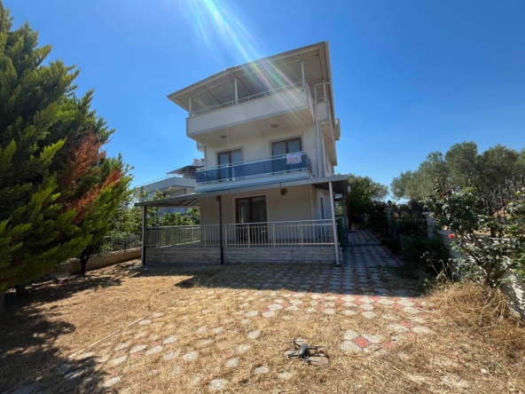 11725699 b68d 4781 b0b4 eb172870cfbe